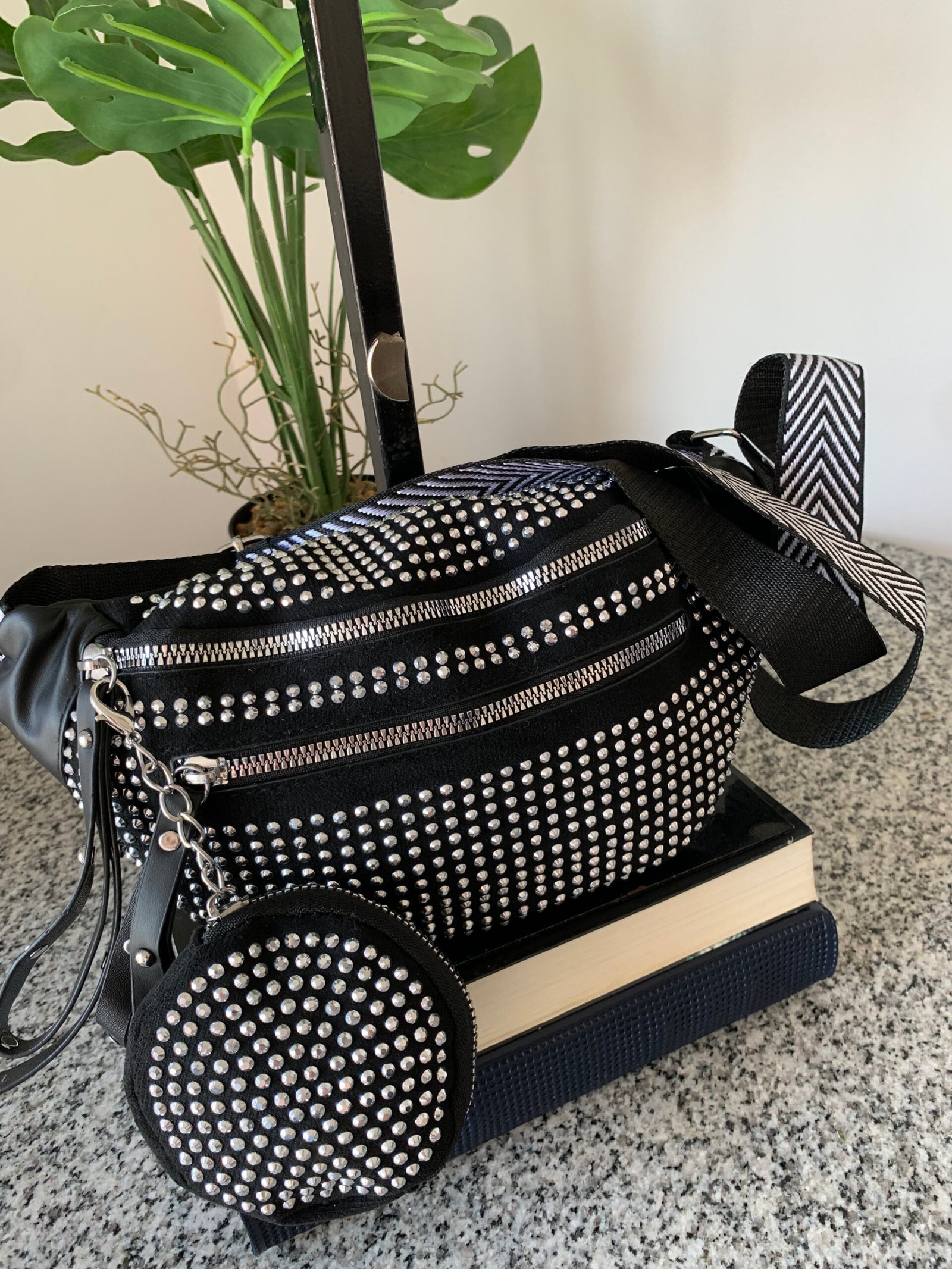 Riñonera con brillo - Imagen 2